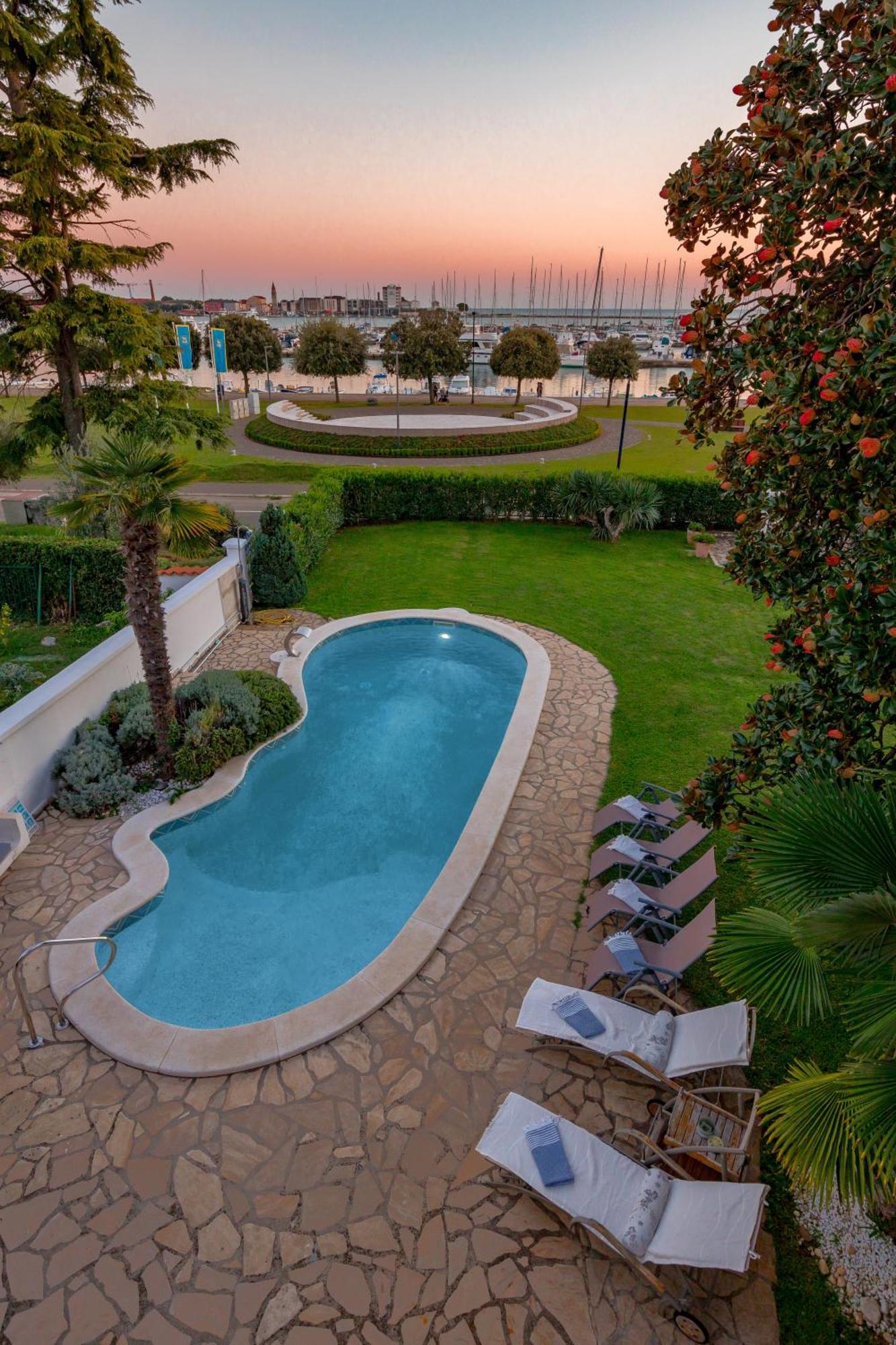 Villa Magnolia Umag Exterior photo