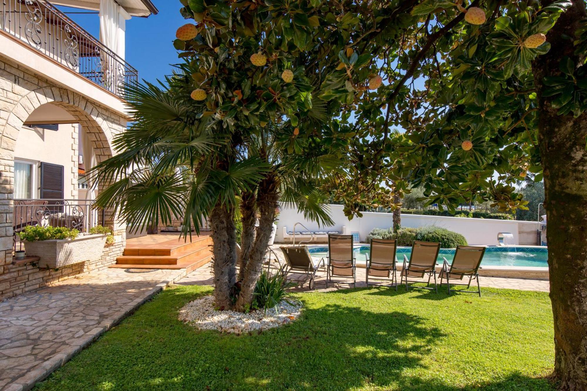 Villa Magnolia Umag Exterior photo